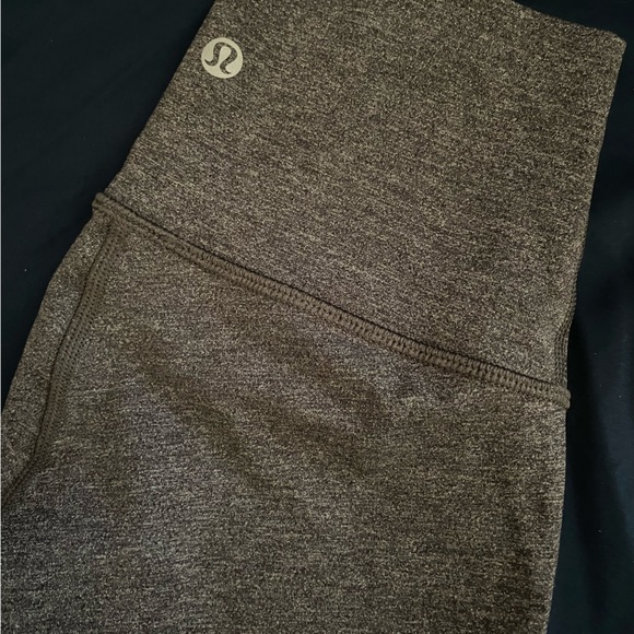 Lululemon Wunder Under Heather Grey Size 2 - Picture 2 of 2